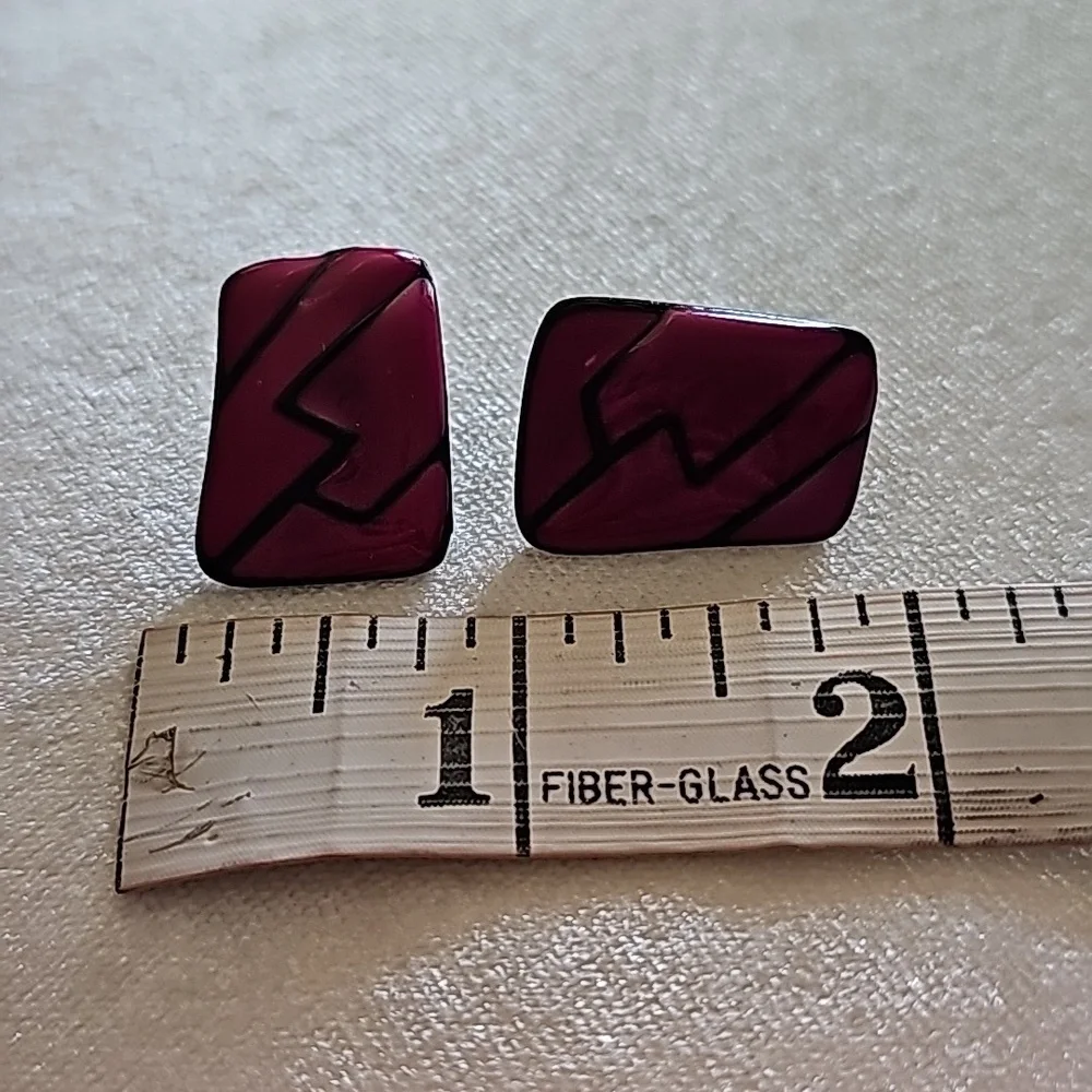 1980s Pink and Black Earrings 🔑